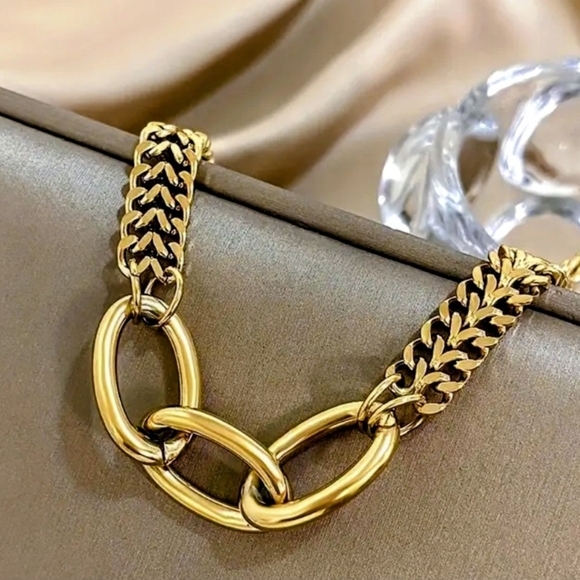 Golden double Bracelet - Picture 2 of 4